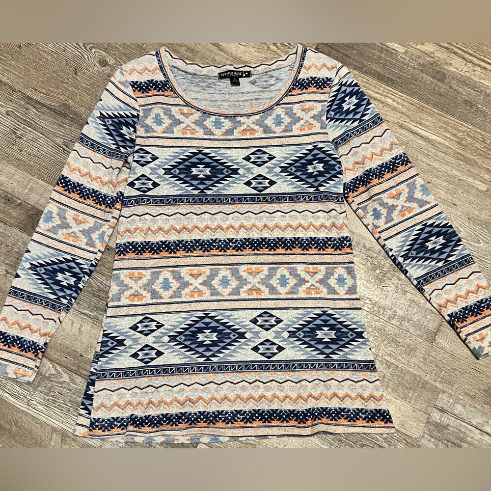 Living Doll Women's Large Aztec design top